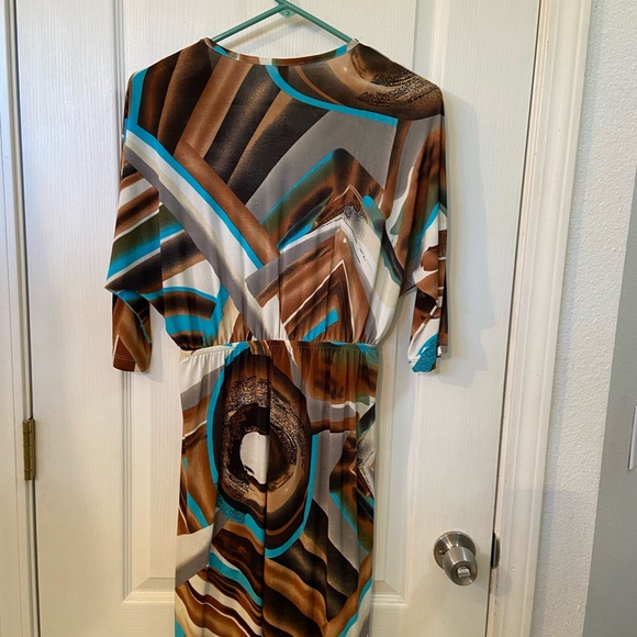 Dress - Picture 2 of 2